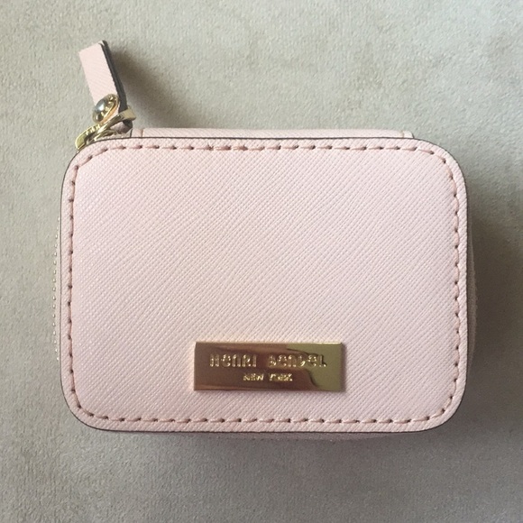 henri bendel Handbags - Henri Bendel West 57th Pill Box